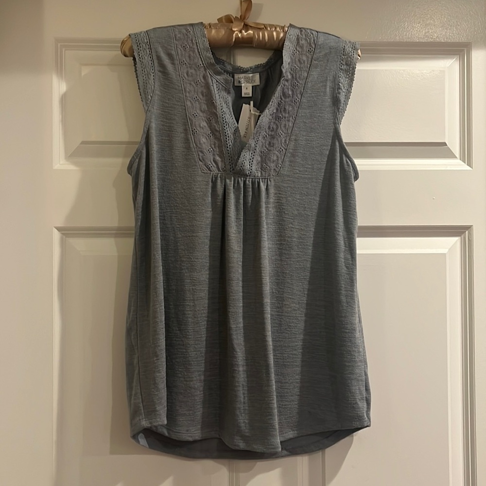 Lace detail knit top light blue